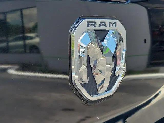 2024 Ram 1500 Laramie Crew Cab 4x4 5'7" Box