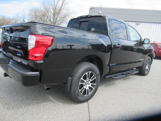 2023 Nissan Titan Crew Cab SV 4x4