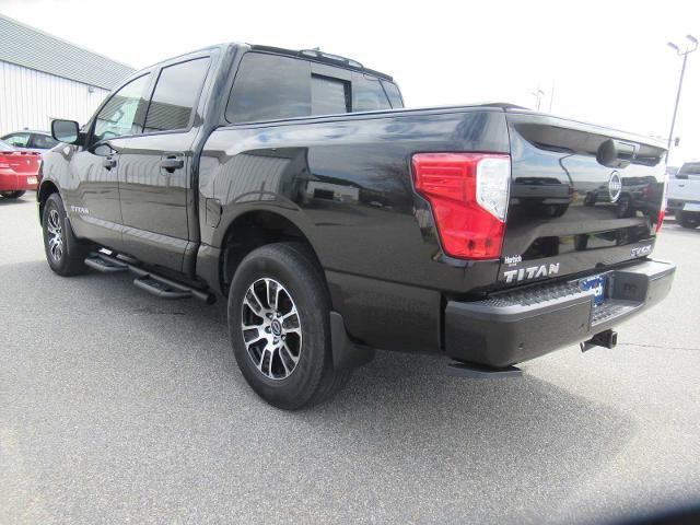 2023 Nissan Titan Crew Cab SV 4x4