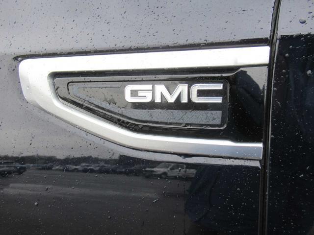 2021 GMC Yukon 4WD Denali