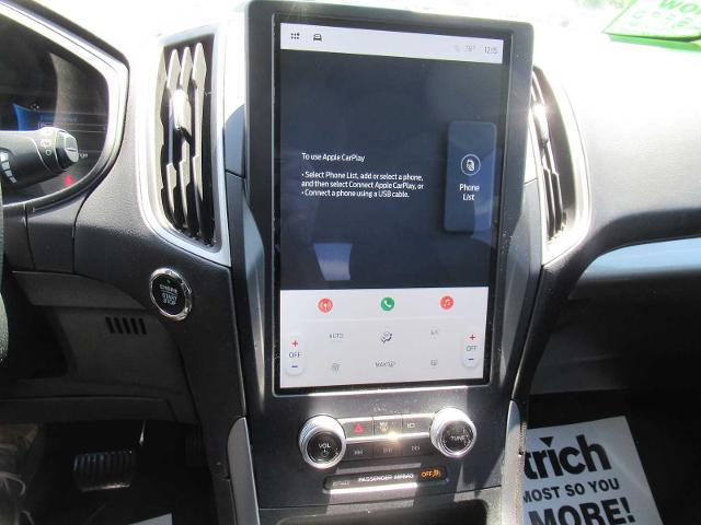 2022 Ford Edge SE