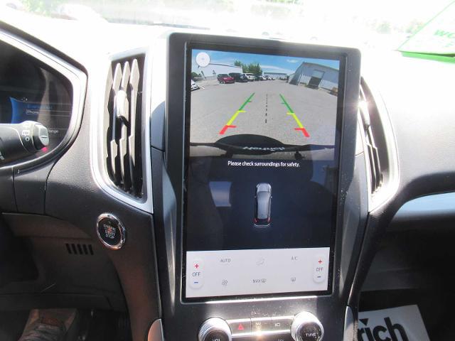 2022 Ford Edge SE