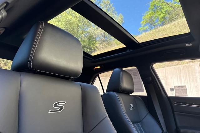 2022 Chrysler 300 S
