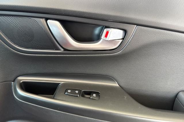 2023 Hyundai Kona Limited