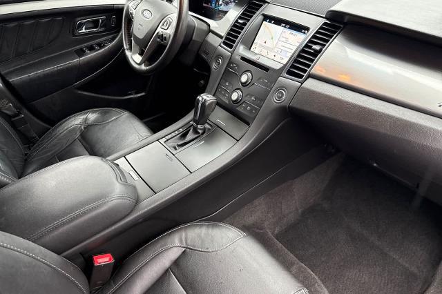 2017 Ford Taurus SEL