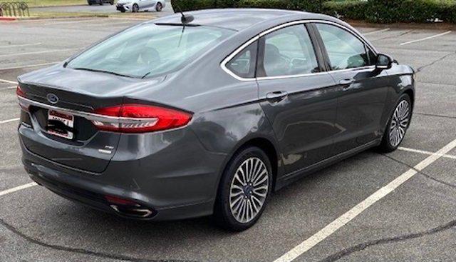 2017 Ford Fusion SE