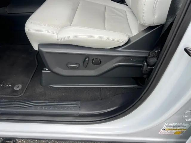 2025 Ford Expedition Platinum MAX