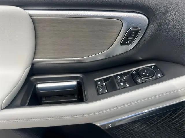 2025 Ford Expedition Platinum MAX