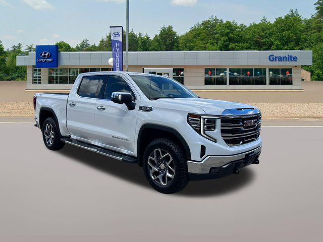 2023 GMC Sierra 1500 4WD Crew Cab Short Box SLT