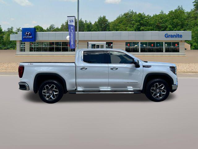 2023 GMC Sierra 1500 4WD Crew Cab Short Box SLT