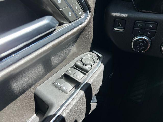 2023 GMC Sierra 1500 4WD Crew Cab Short Box SLT