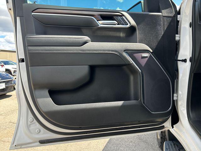2023 GMC Sierra 1500 4WD Crew Cab Short Box SLT