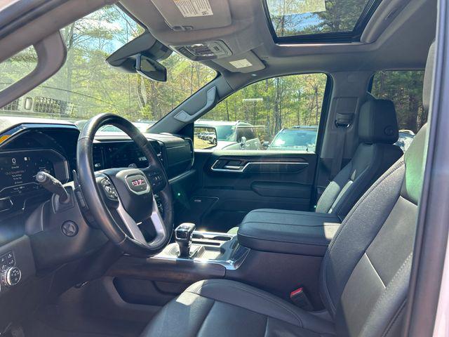 2023 GMC Sierra 1500 4WD Crew Cab Short Box SLT