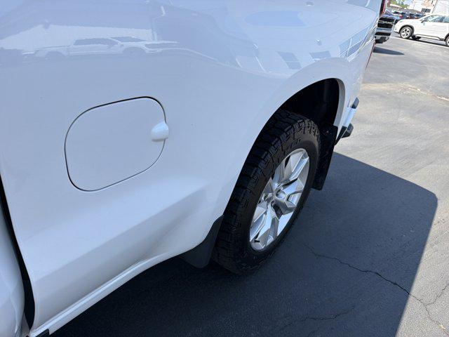 2023 Chevrolet Silverado 1500 4WD Double Cab Standard Bed Custom