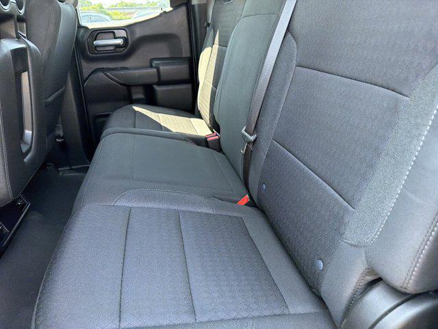 2023 Chevrolet Silverado 1500 4WD Double Cab Standard Bed Custom