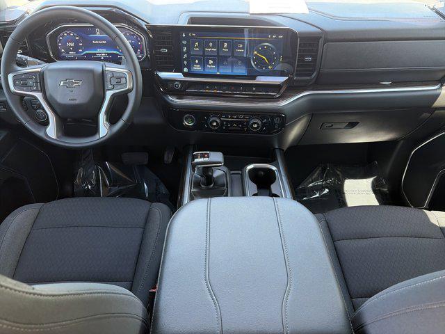 2023 Chevrolet Silverado 1500 4WD Crew Cab Short Bed RST