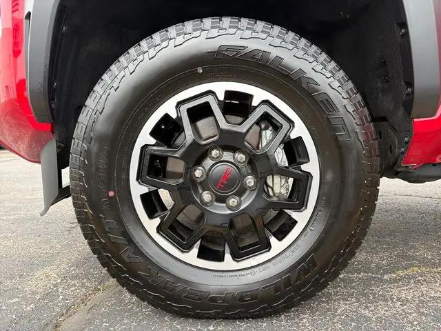 2025 Toyota Tacoma TRD Off Road