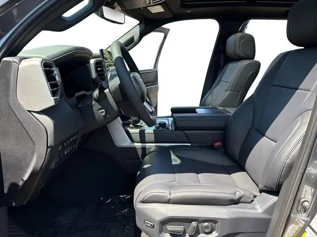 2026 Toyota Tundra Platinum CrewMax 5.5' Bed