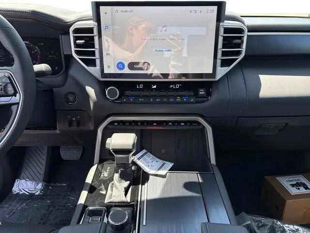 2026 Toyota Tundra Platinum CrewMax 5.5' Bed