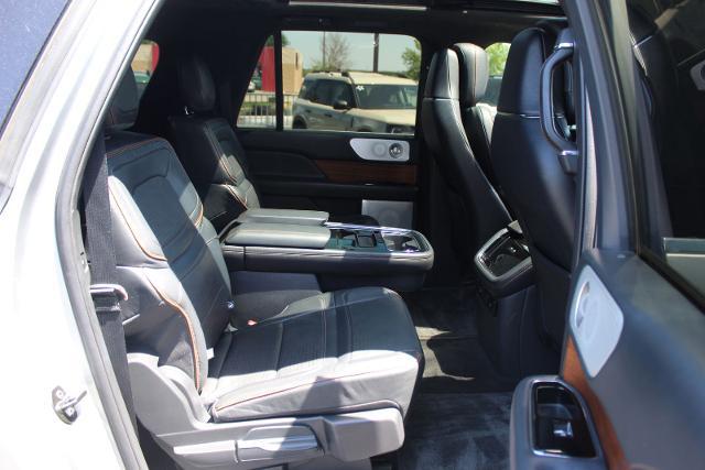 2022 Lincoln Navigator Black Label L