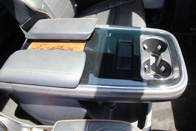 2022 Lincoln Navigator Black Label L