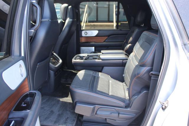 2022 Lincoln Navigator Black Label L