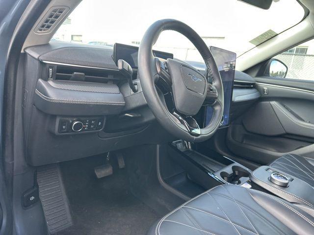 2024 Ford Mustang Mach-E Select