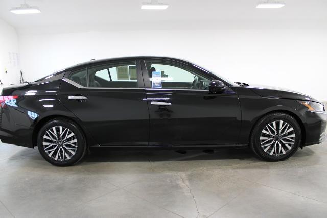 2023 Nissan Altima SV FWD