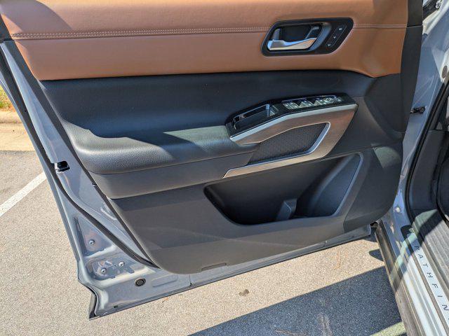 2024 Nissan Pathfinder Platinum FWD