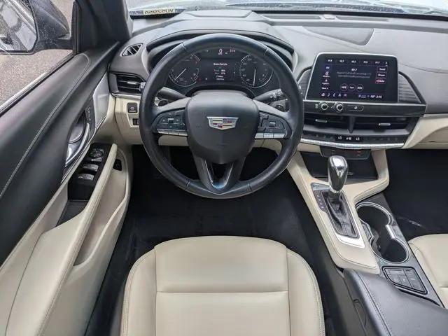 2022 Cadillac CT4 Luxury
