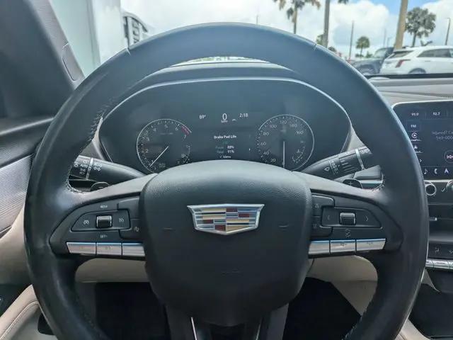 2022 Cadillac CT4 Luxury