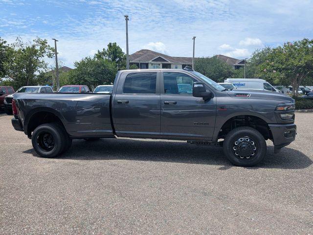 2026 RAM 3500 RAM 3500 BIG HORN CREW CAB 4X4 8 BOX