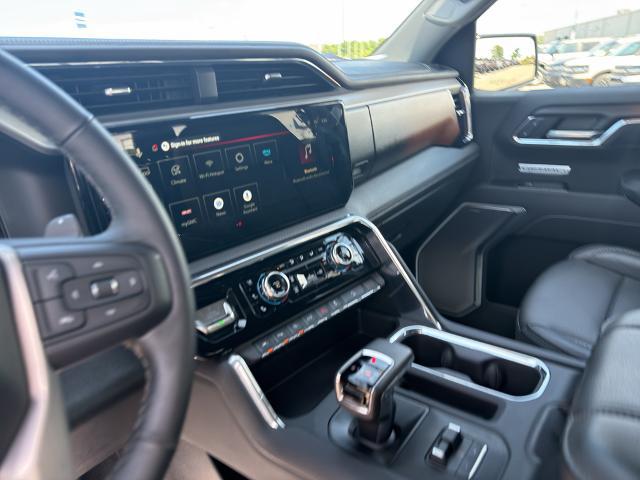 2025 GMC Sierra 1500 4WD Crew Cab Short Box Denali
