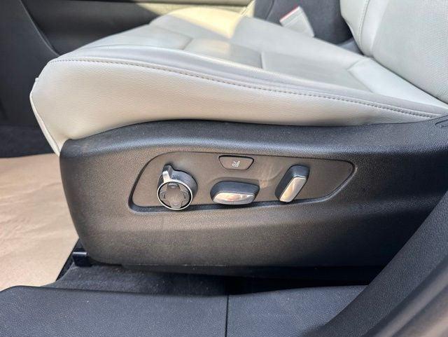 2023 Cadillac XT4 FWD Premium Luxury