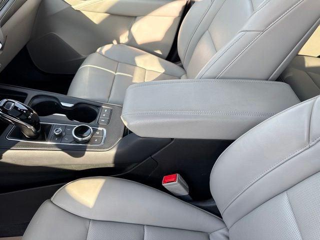 2023 Cadillac XT4 FWD Premium Luxury