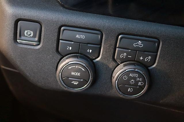 2026 Chevrolet Silverado 1500 4WD Crew Cab Short Bed RST