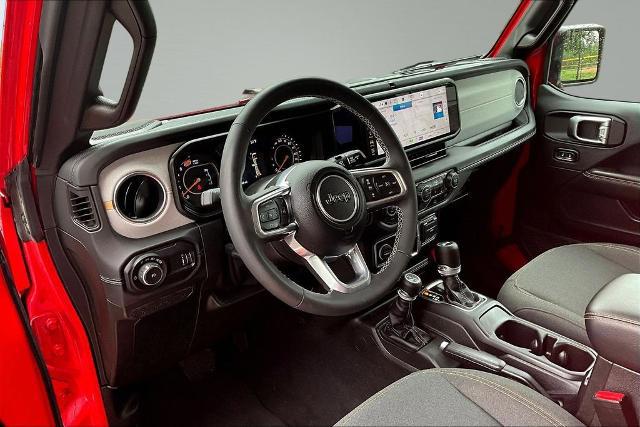 2025 Jeep Wrangler 4-Door Sahara 4x4