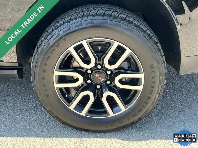 2023 GMC Yukon XL 4WD AT4