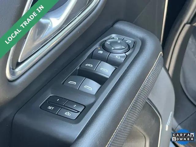 2023 GMC Yukon XL 4WD AT4