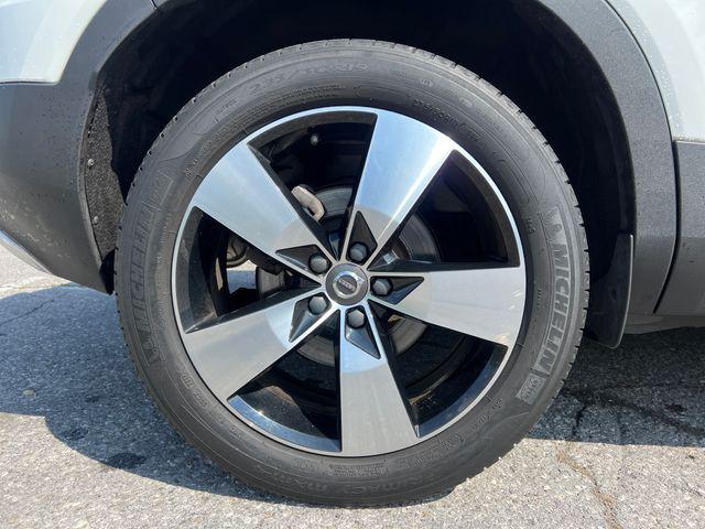 2020 Volvo XC40 T5 Momentum