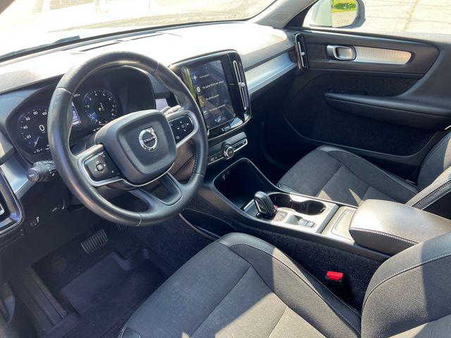 2020 Volvo XC40 T5 Momentum