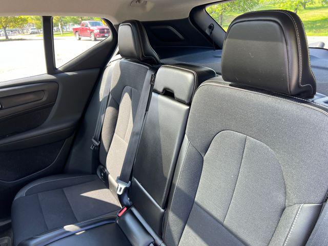 2020 Volvo XC40 T5 Momentum