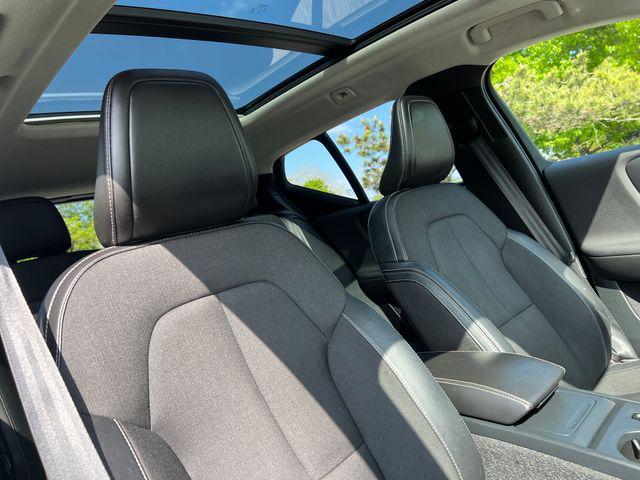 2020 Volvo XC40 T5 Momentum