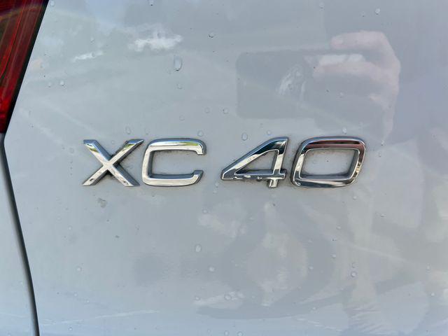2020 Volvo XC40 T5 Momentum