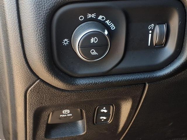 2021 Ram 1500 Big Horn Quad Cab 4x2 6'4" Box