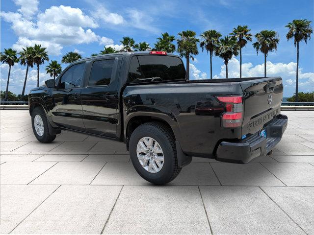 2022 Nissan Frontier Crew Cab SV 4x2