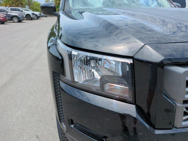 2022 Nissan Frontier Crew Cab SV 4x2