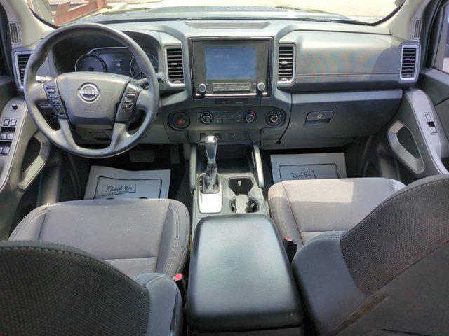 2022 Nissan Frontier Crew Cab SV 4x2
