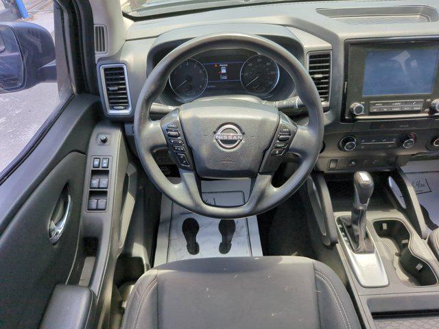 2022 Nissan Frontier Crew Cab SV 4x2