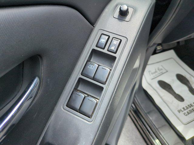 2022 Nissan Frontier Crew Cab SV 4x2